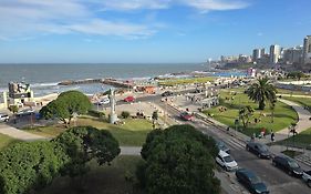 Frenta al mar, vista a la playa